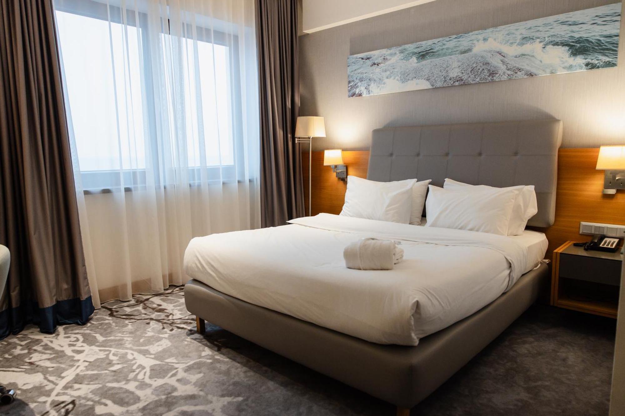Holiday Inn - Aktau - Seaside By Ihg Exterior foto