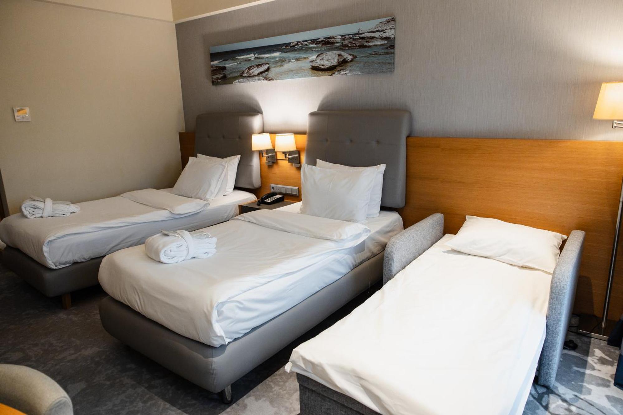 Holiday Inn - Aktau - Seaside By Ihg Exterior foto